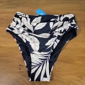 New with tags Cupshe Medium Swim Bikini Bottoms Women Tropical, Black & Cream